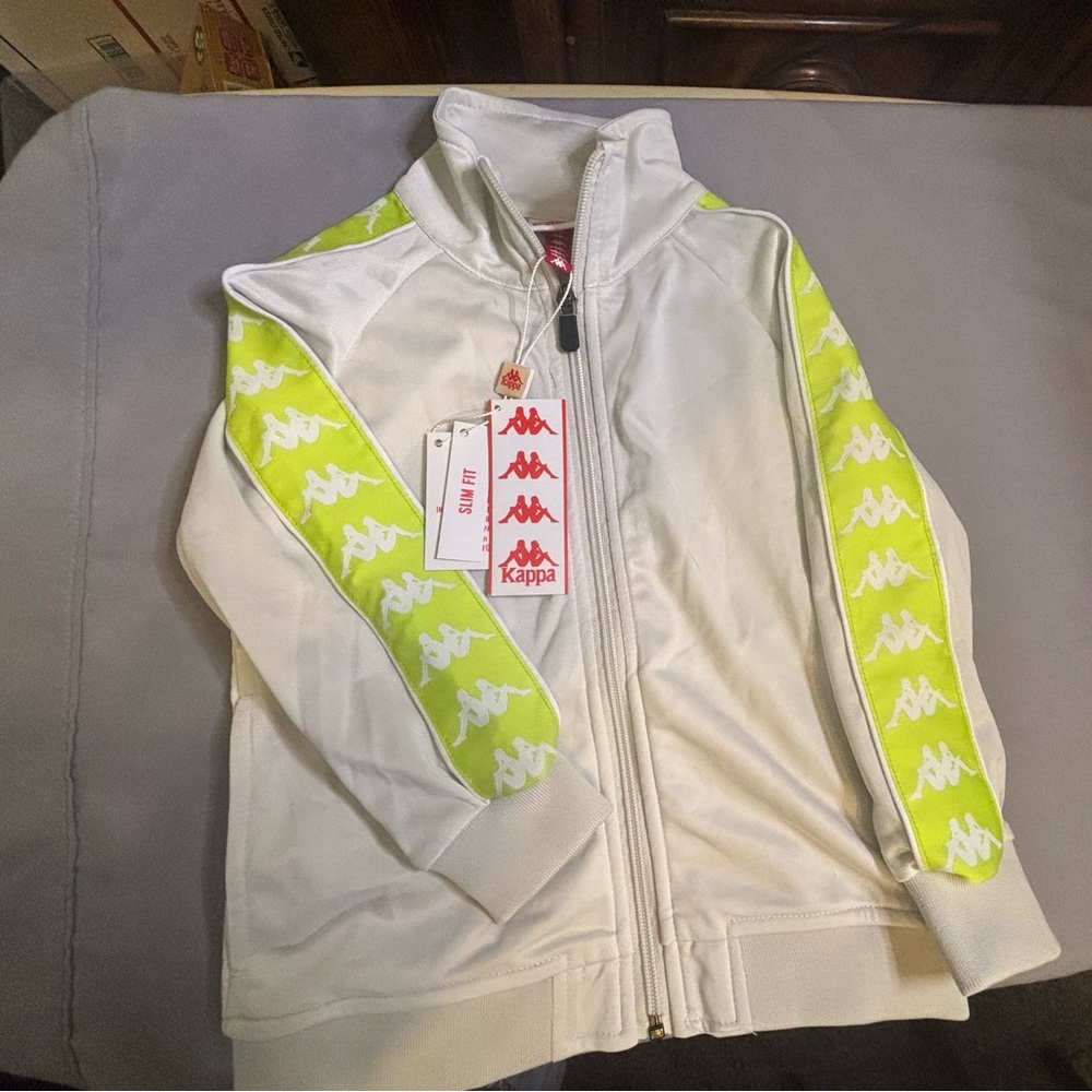 Kappa Ivory Color Full Zip Jacket with Yellow/Green Logo Trim. Kids Sz 4
